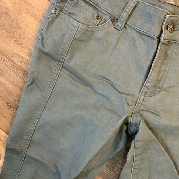 Prana soft green ankle jean. Size 8/29 - Picture 3 of 5